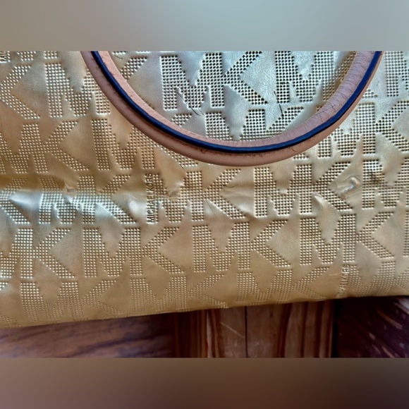 Michael Kors Metallic Gold Signature Sutton Bowler style satchel handbag - Picture 12 of 13